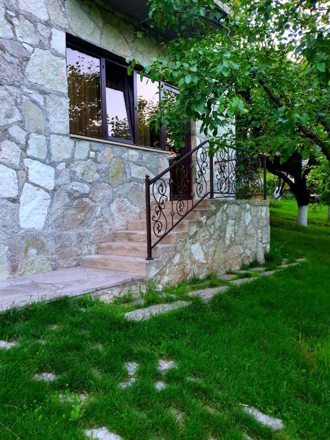 Guest House Ijevan'S Garden Dış mekan fotoğraf